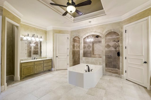 1320 N Creek Circle, Waxahachie, TX 75165