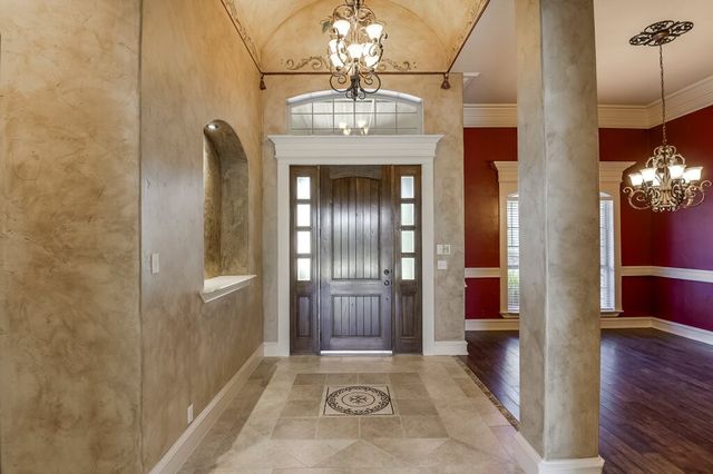 1320 N Creek Circle, Waxahachie, TX 75165