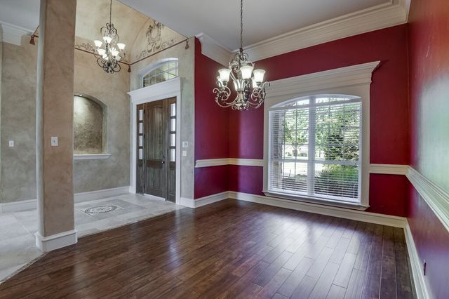 1320 N Creek Circle, Waxahachie, TX 75165