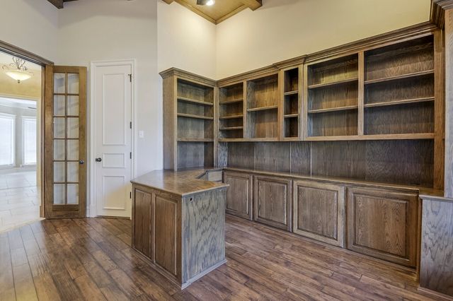 1320 N Creek Circle, Waxahachie, TX 75165