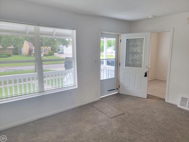 305 South Boulevard W Boulevard, Pontiac, MI 48341