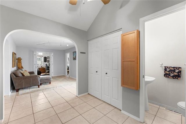 1400 E 21st Avenue, Kansas City, MO 64116