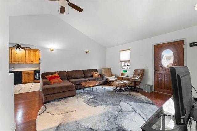 1400 E 21st Avenue, Kansas City, MO 64116