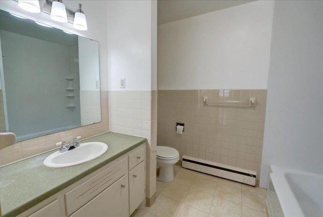 17-19 Bluebird Court, Madison, WI 53711