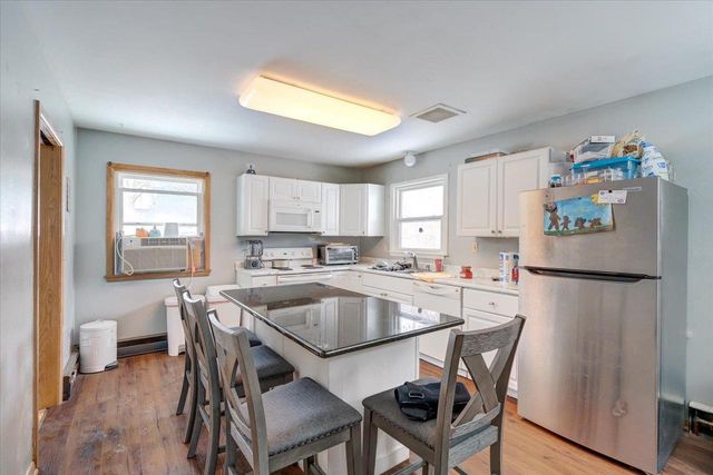 17-19 Bluebird Court, Madison, WI 53711