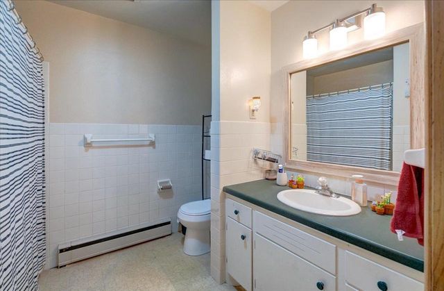 17-19 Bluebird Court, Madison, WI 53711