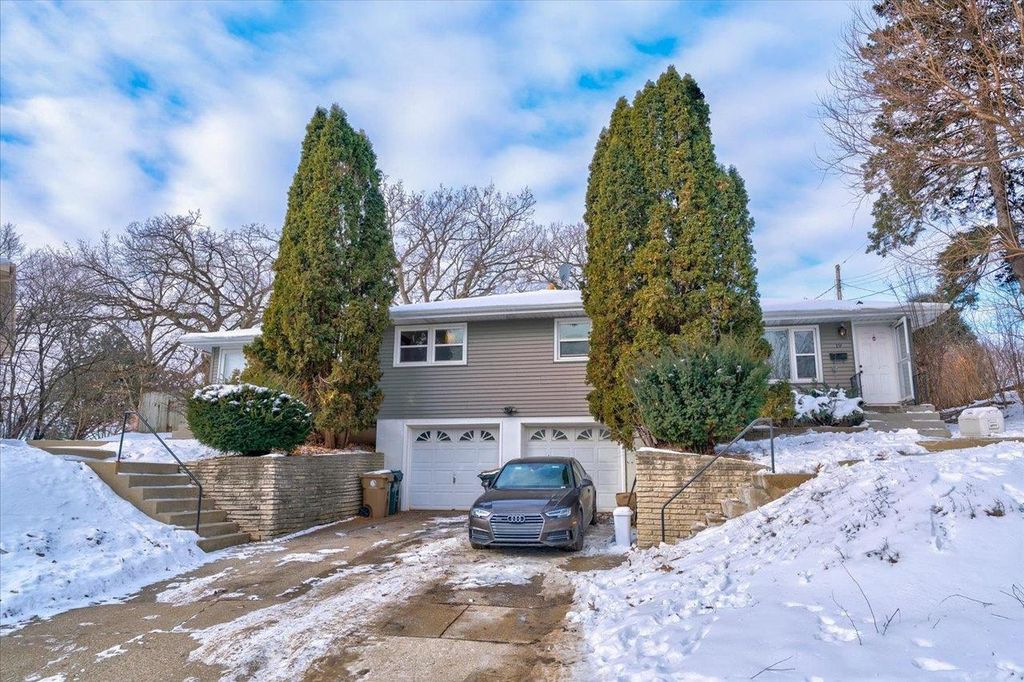 17-19 Bluebird Court, Madison, WI 53711