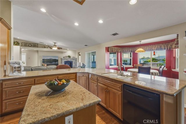 11526 Prairie, Oak Hills, CA 92344
