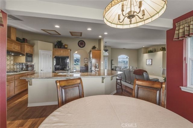 11526 Prairie, Oak Hills, CA 92344