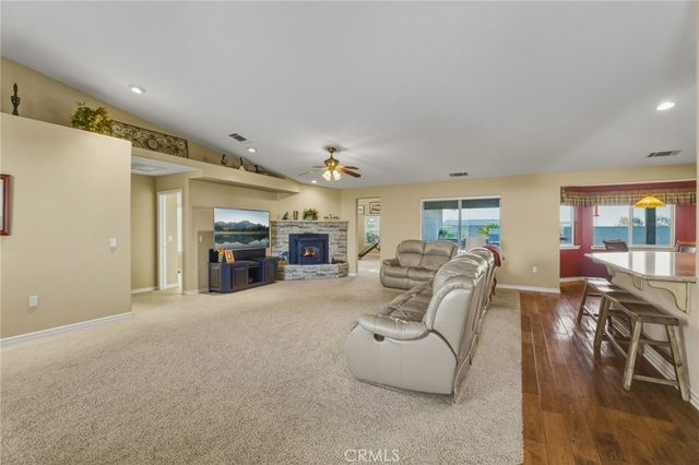 11526 Prairie, Oak Hills, CA 92344