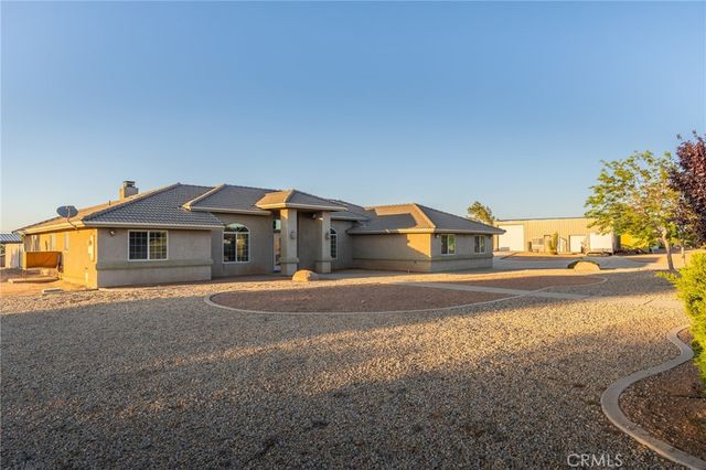 11526 Prairie, Oak Hills, CA 92344