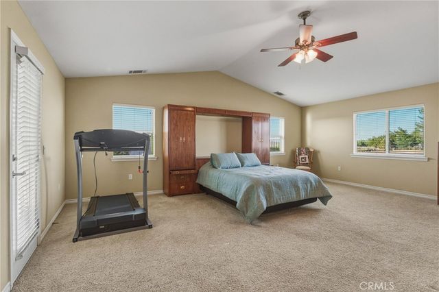 11526 Prairie, Oak Hills, CA 92344