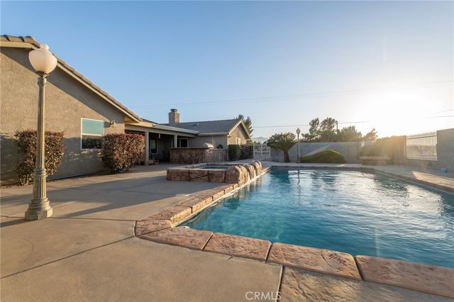 11526 Prairie, Oak Hills, CA 92344