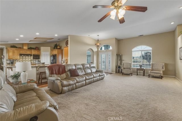 11526 Prairie, Oak Hills, CA 92344