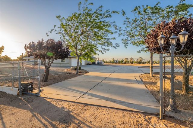 11526 Prairie, Oak Hills, CA 92344