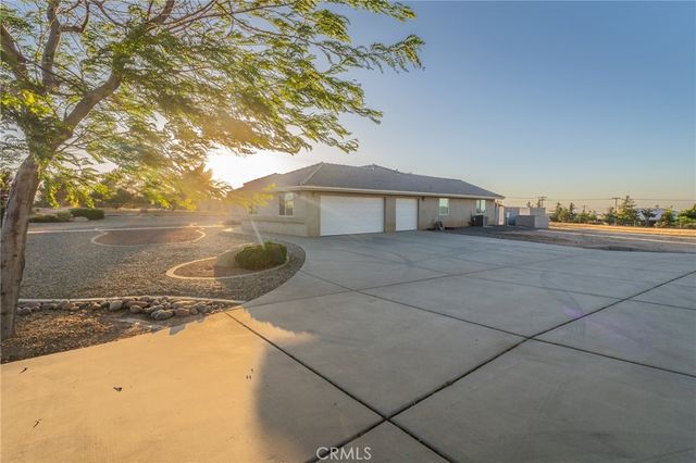 11526 Prairie, Oak Hills, CA 92344