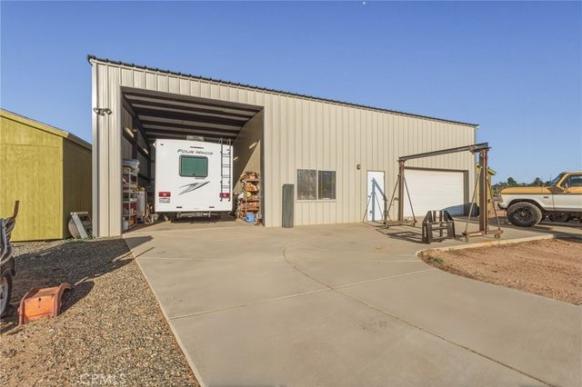 11526 Prairie, Oak Hills, CA 92344