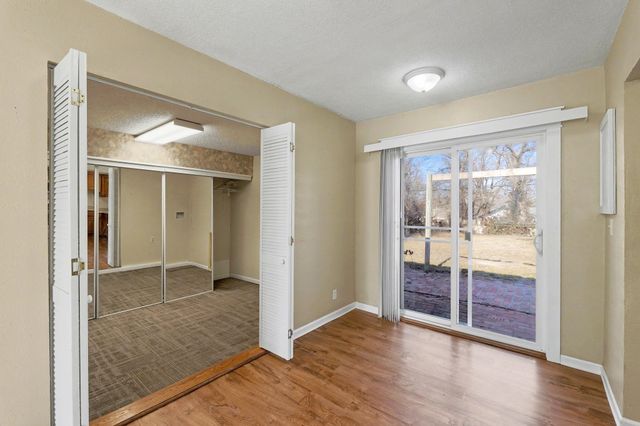 1320 E Charleston Dr, Wichita, KS 67219