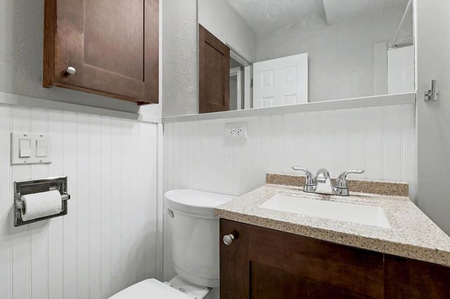 1320 E Charleston Dr, Wichita, KS 67219