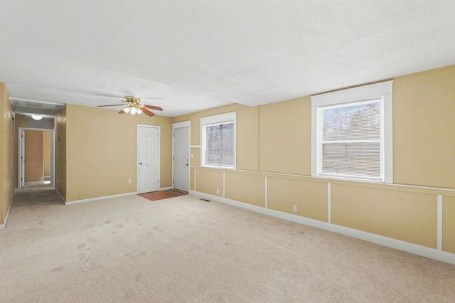 1320 E Charleston Dr, Wichita, KS 67219