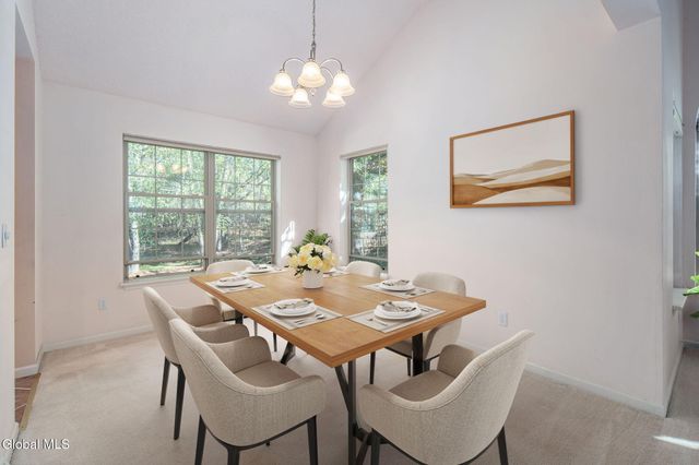 15 Devon Court, Guilderland, NY 12186