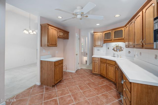 15 Devon Court, Guilderland, NY 12186