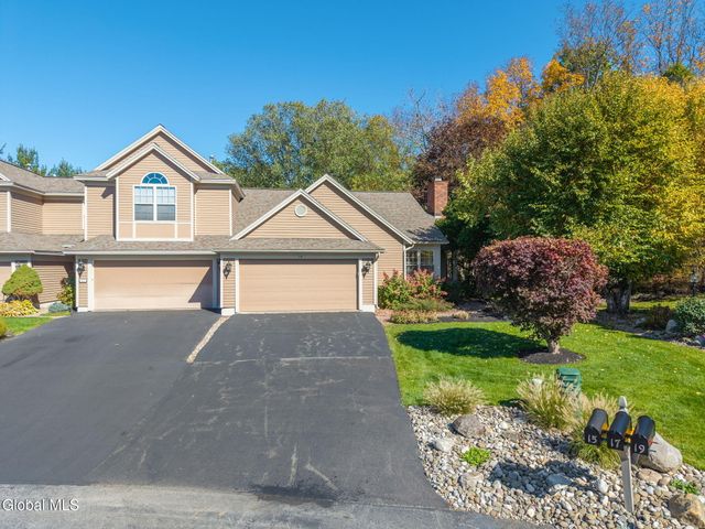 15 Devon Court, Guilderland, NY 12186