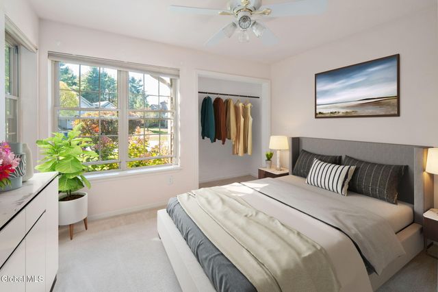 15 Devon Court, Guilderland, NY 12186