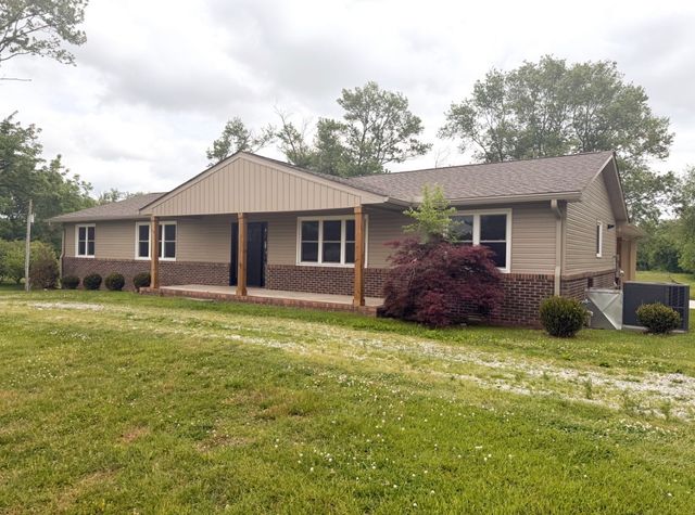 926 Dyer Cir, Morrison, TN 37357