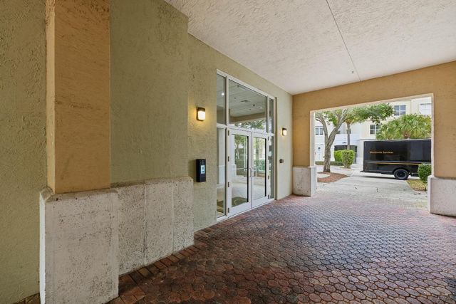 1209 Main Street 301, Jupiter, FL 33458