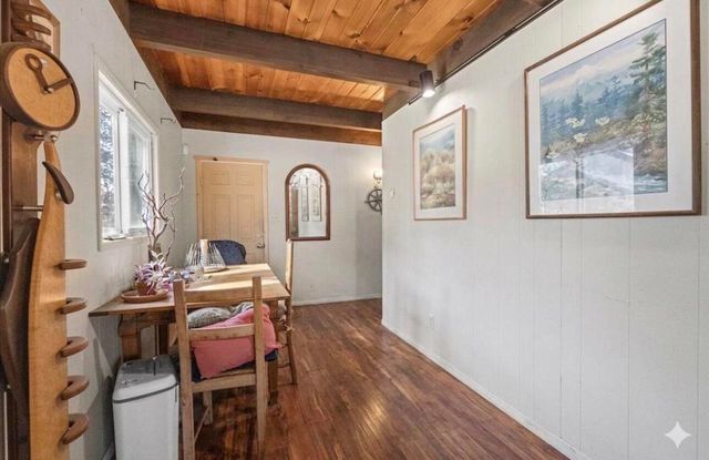 566 Santa Barbara Avenue, Sugarloaf, CA 92386