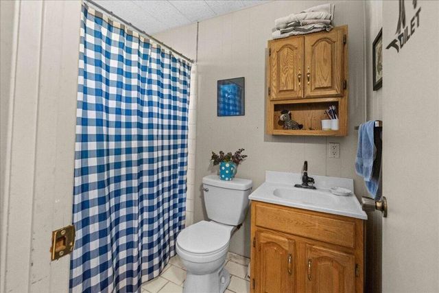 566 Santa Barbara Avenue, Sugarloaf, CA 92386