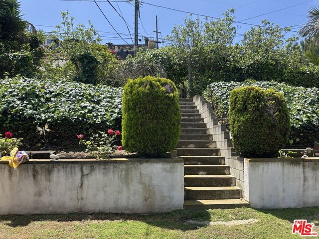 5738 Brushton Street, Los Angeles, CA 90008
