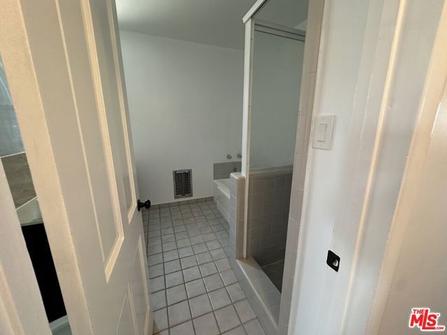 5738 Brushton Street, Los Angeles, CA 90008