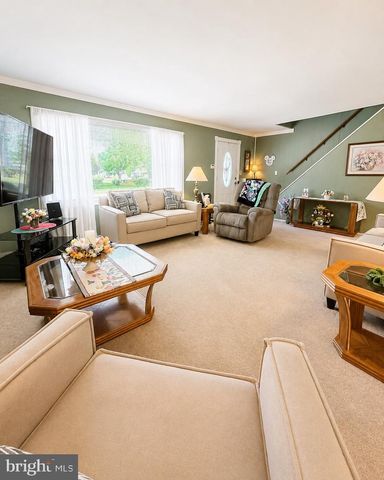 2605 KENHILL DR, Bowie, MD 20715