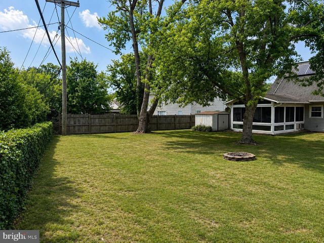 2605 KENHILL DR, Bowie, MD 20715
