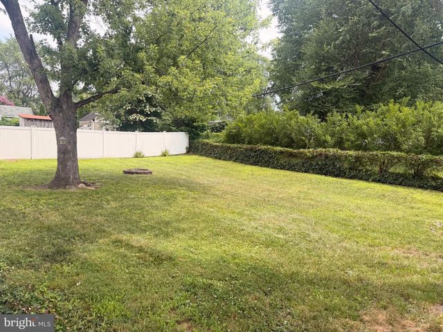 2605 KENHILL DR, Bowie, MD 20715