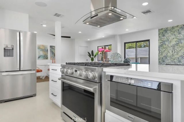 3940 E Calle San Antonio, Palm Springs, CA 92264