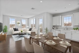 8 Sanborn St 408, Reading, MA 01867