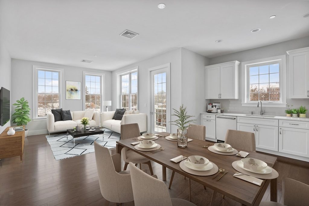 8 Sanborn St 408, Reading, MA 01867