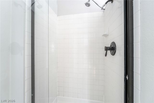 1970 Golden Shadow Court, Henderson, NV 89002