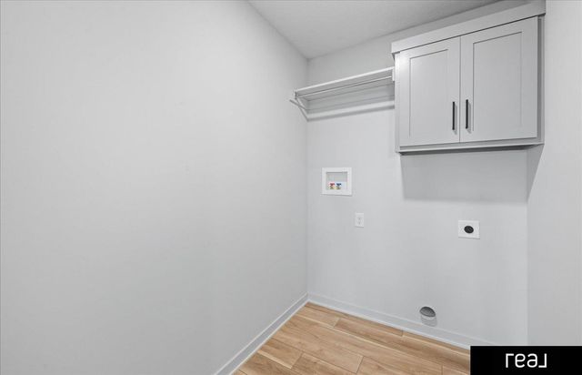 7409 N 176 Avenue, Bennington, NE 68007