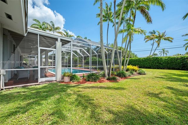 15705 SW 77th Ave, Palmetto Bay, FL 33157