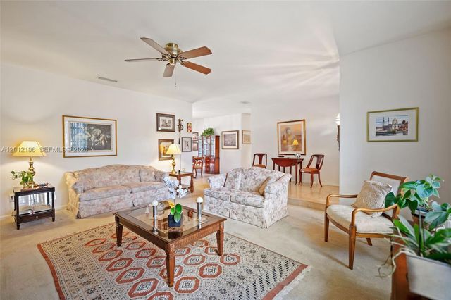 15705 SW 77th Ave, Palmetto Bay, FL 33157