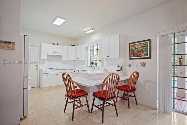 15705 SW 77th Ave, Palmetto Bay, FL 33157