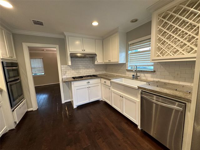 8038 Carvel Lane, Houston, TX 77036