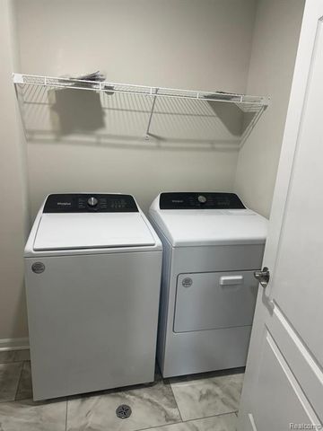 732 Addison Circle, Walled Lake, MI 48390