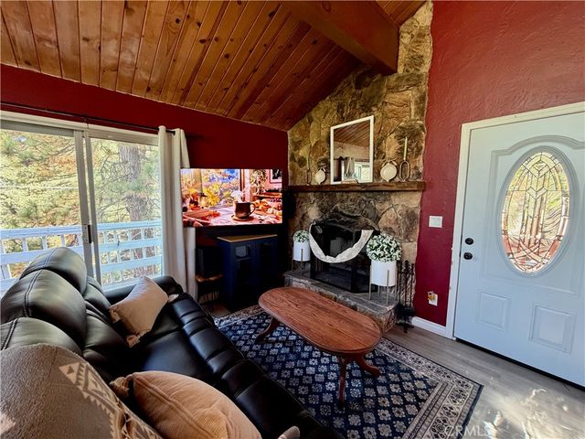 2294 Deep Creek, Arrowbear, CA 92382
