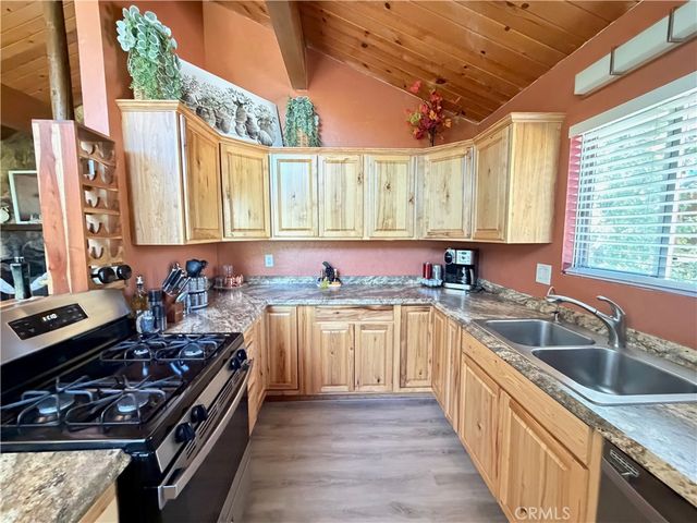 2294 Deep Creek, Arrowbear, CA 92382