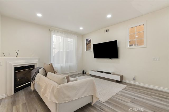 24 Rue De Nicole, Lake Forest, CA 92610